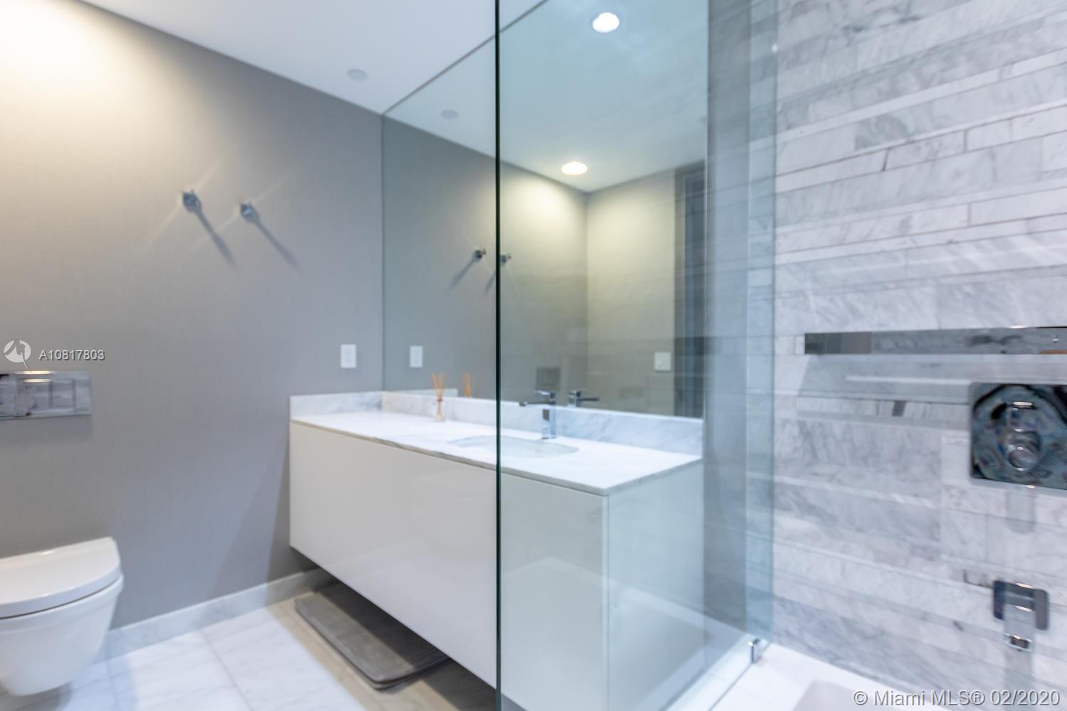 OCEANA BAL HARBOUR CONDO - Residential