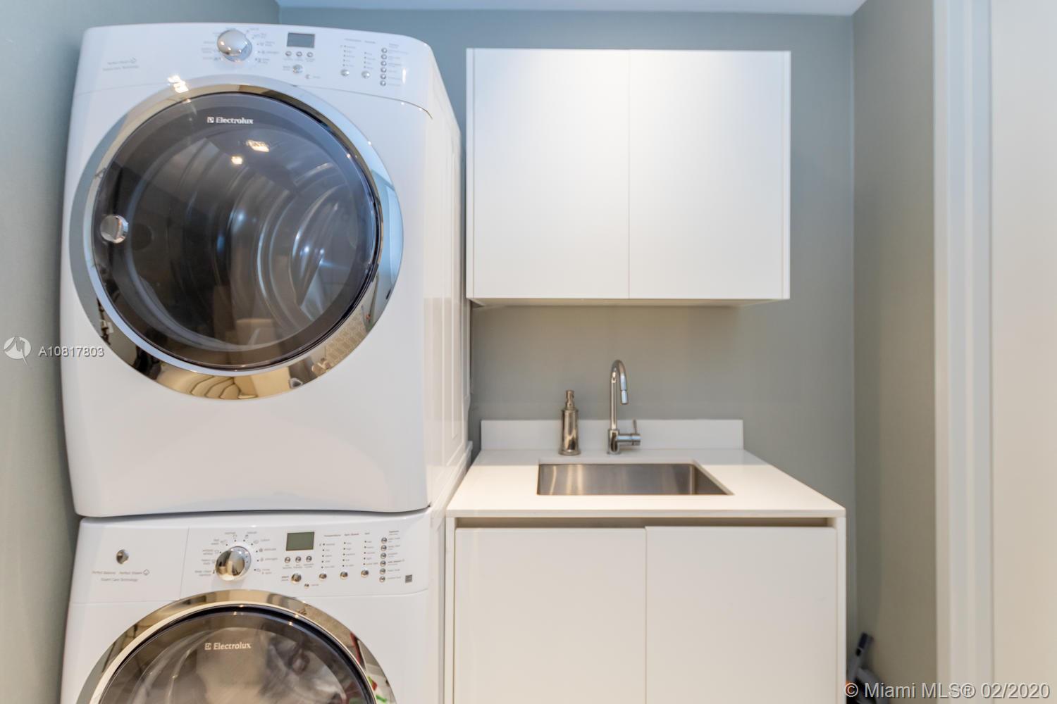 OCEANA BAL HARBOUR CONDO - Residential