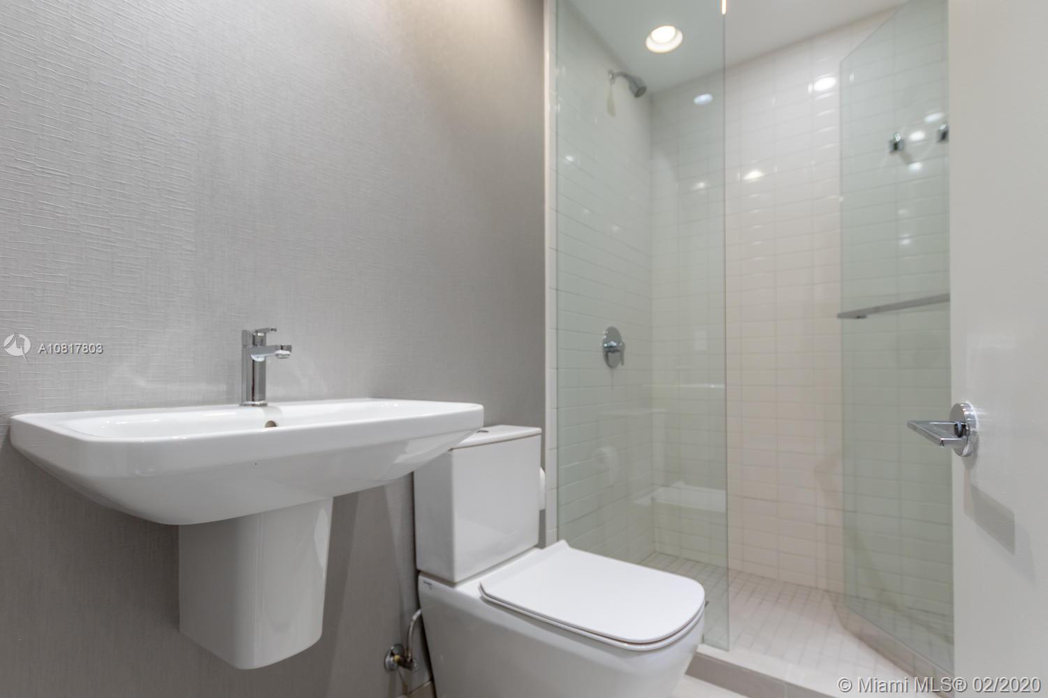 OCEANA BAL HARBOUR CONDO - Residential