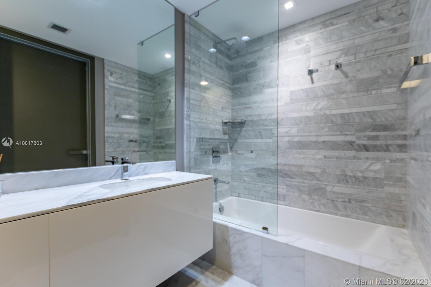 OCEANA BAL HARBOUR CONDO - Residential