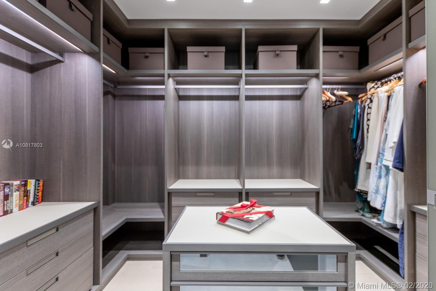 OCEANA BAL HARBOUR CONDO - Residential