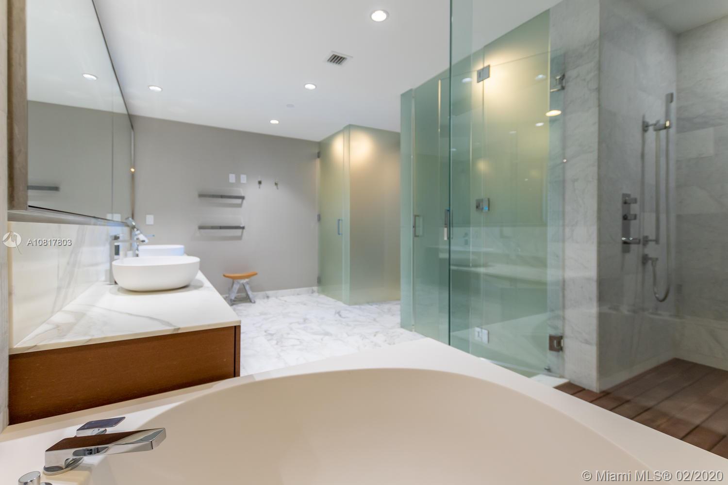 OCEANA BAL HARBOUR CONDO - Residential