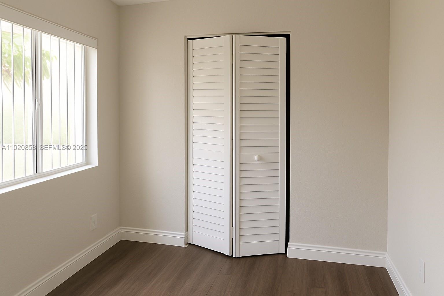 PINE RIDGE AT HAVERHILL C - Residential Lease