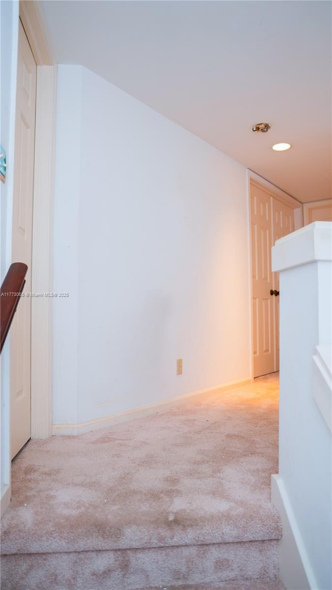 WINCHESTER COURT - Residential