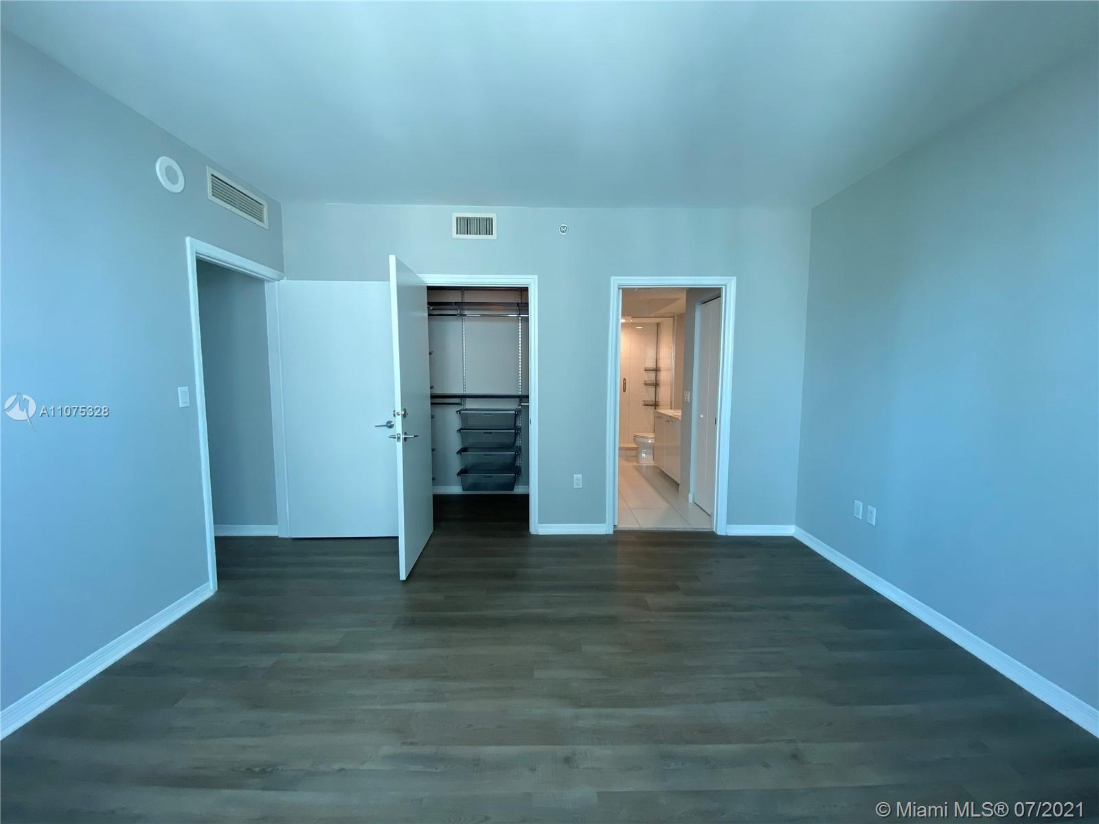 500 BRICKELL WEST CONDO - Residential Lease