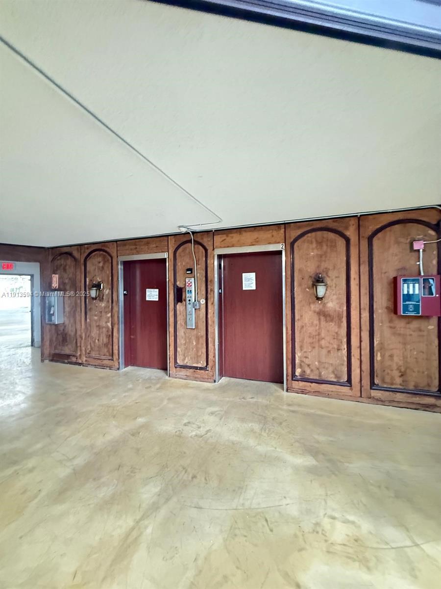 CRESTVIEW TOWERS CONDO - Residential