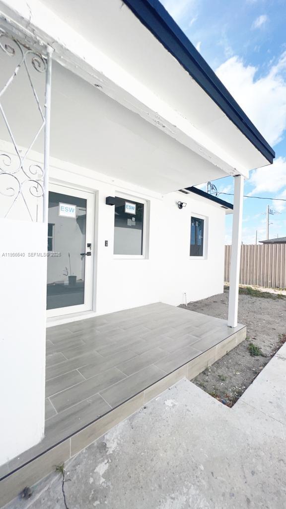 AIRPORT VISTA - Residential Income