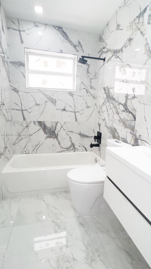 AIRPORT VISTA - Residential Income