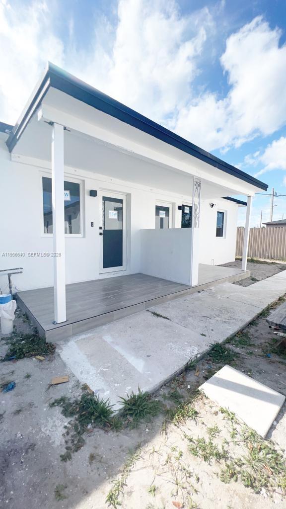 AIRPORT VISTA - Residential Income