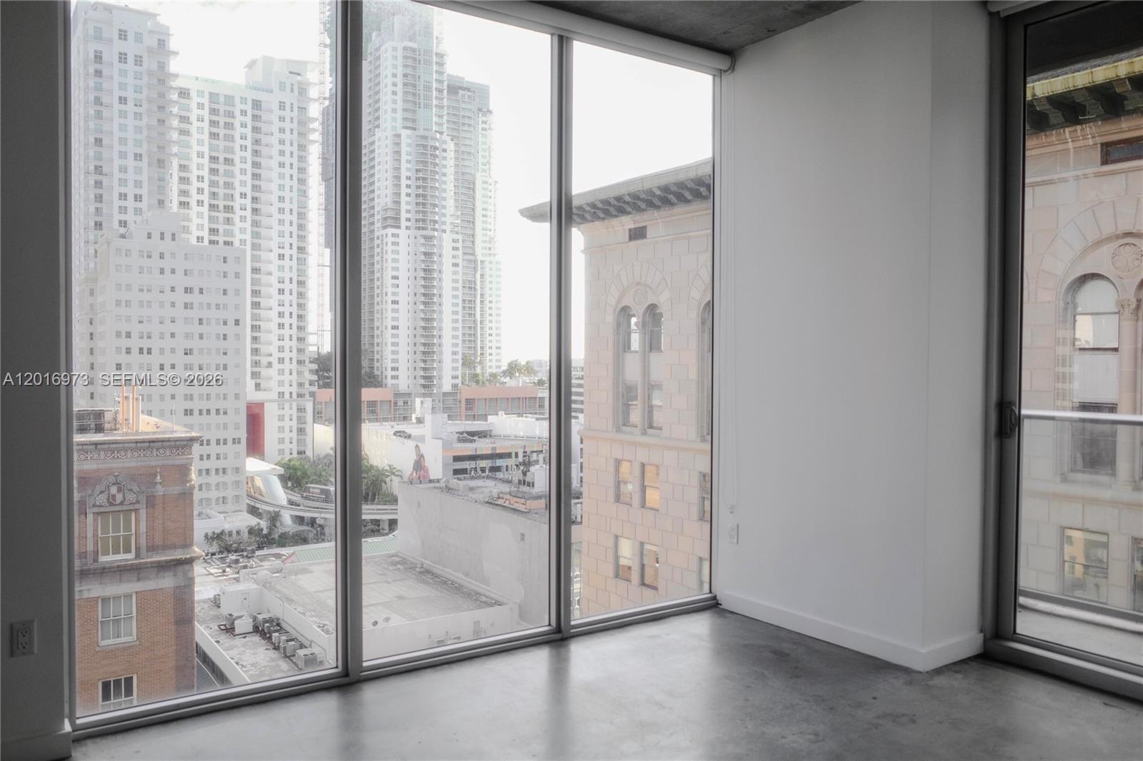 CENTRO CONDO - Residential