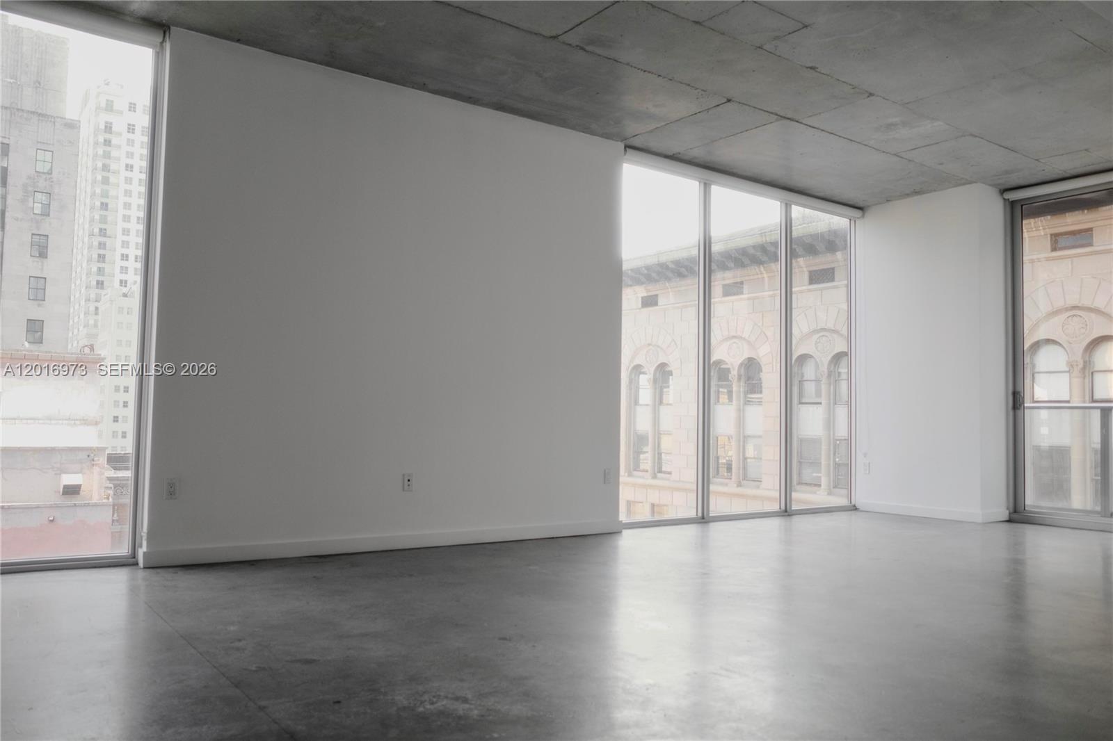 CENTRO CONDO - Residential