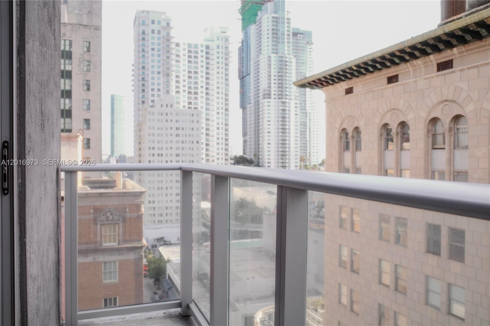 CENTRO CONDO - Residential