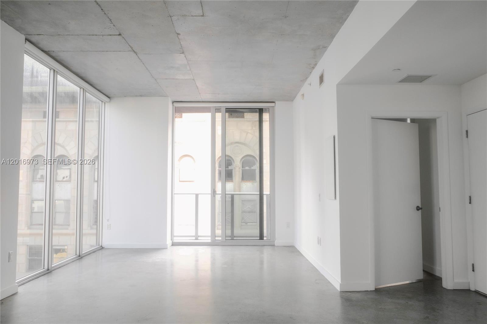 CENTRO CONDO - Residential
