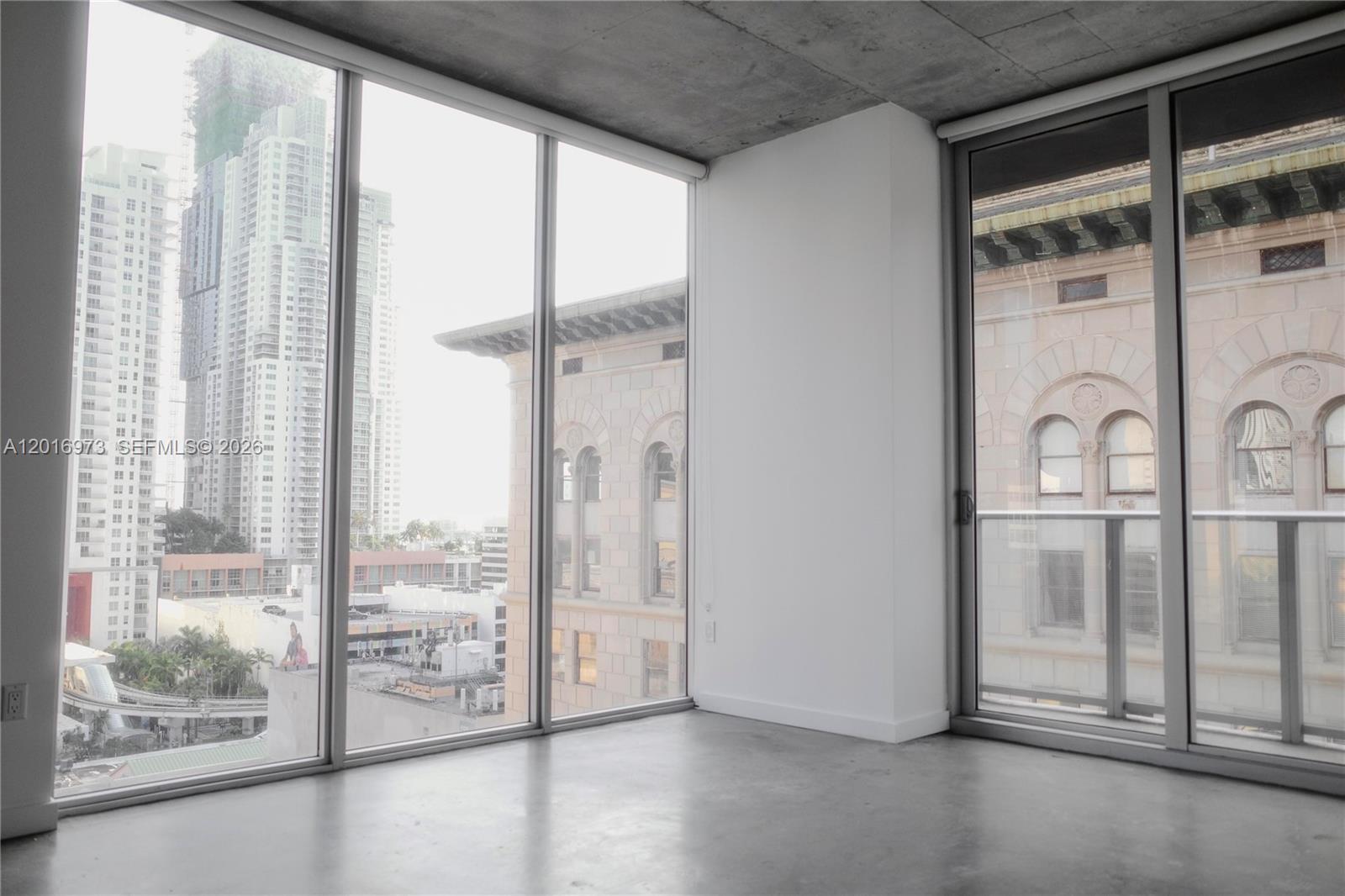 CENTRO CONDO - Residential