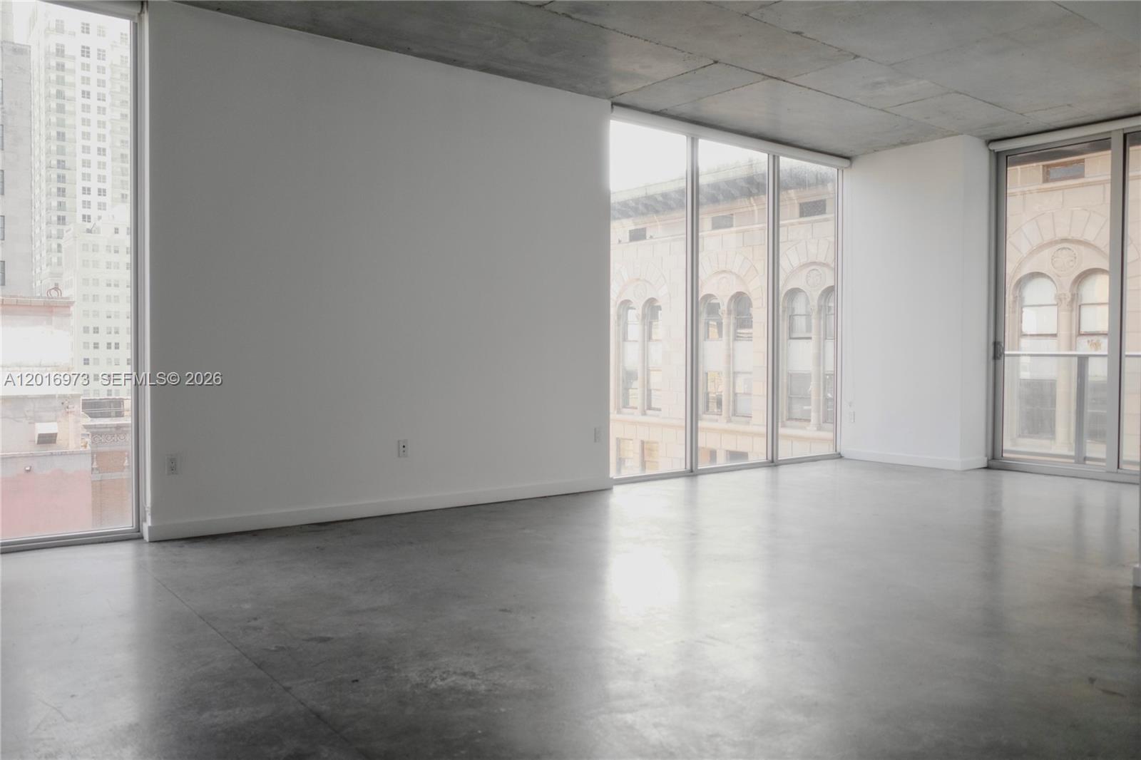 CENTRO CONDO - Residential