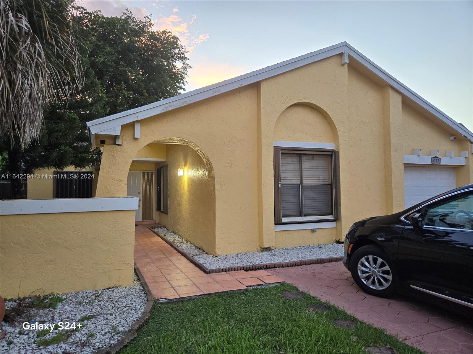 Rental Property at 5112 Sw 151st Pl, Miami, Broward County, Florida - Bedrooms: 2 
Bathrooms: 2  - $2,900 MO.