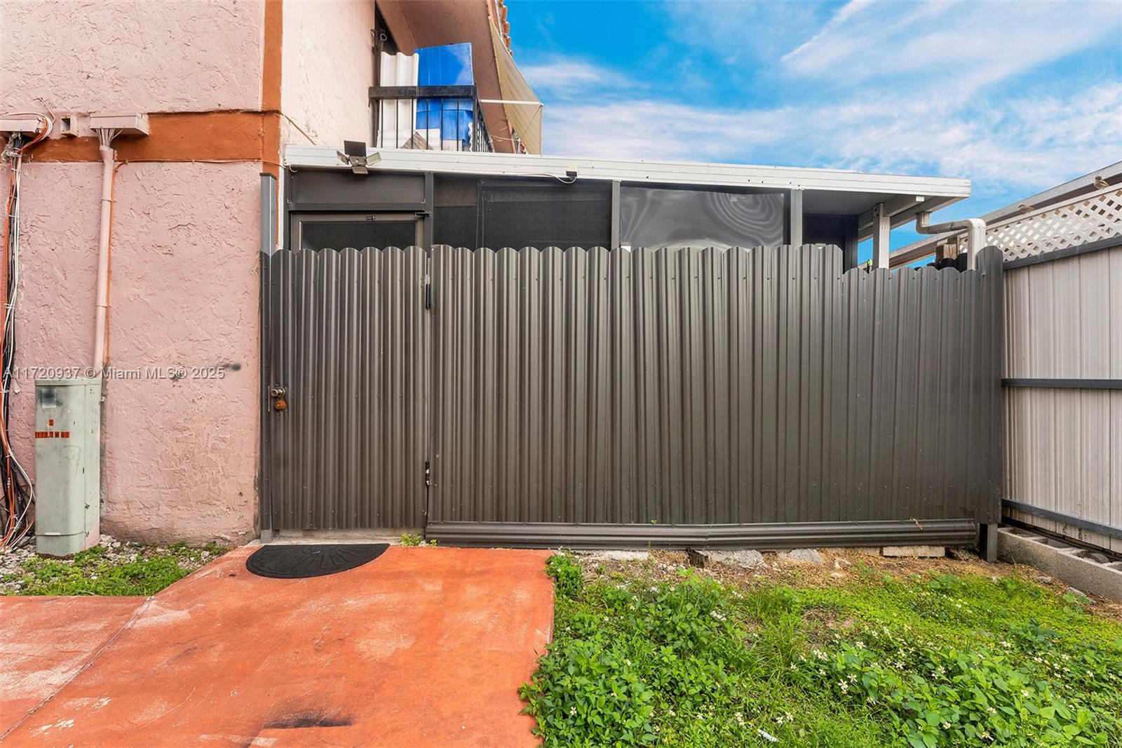 HIALEAH CLUB VILLAS CONDO - Residential