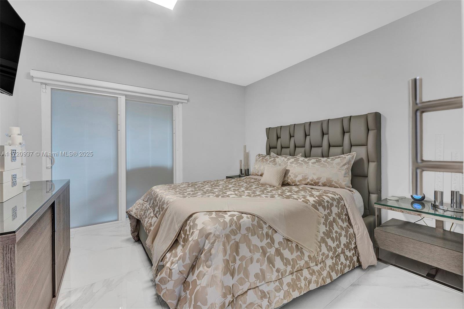 HIALEAH CLUB VILLAS CONDO - Residential