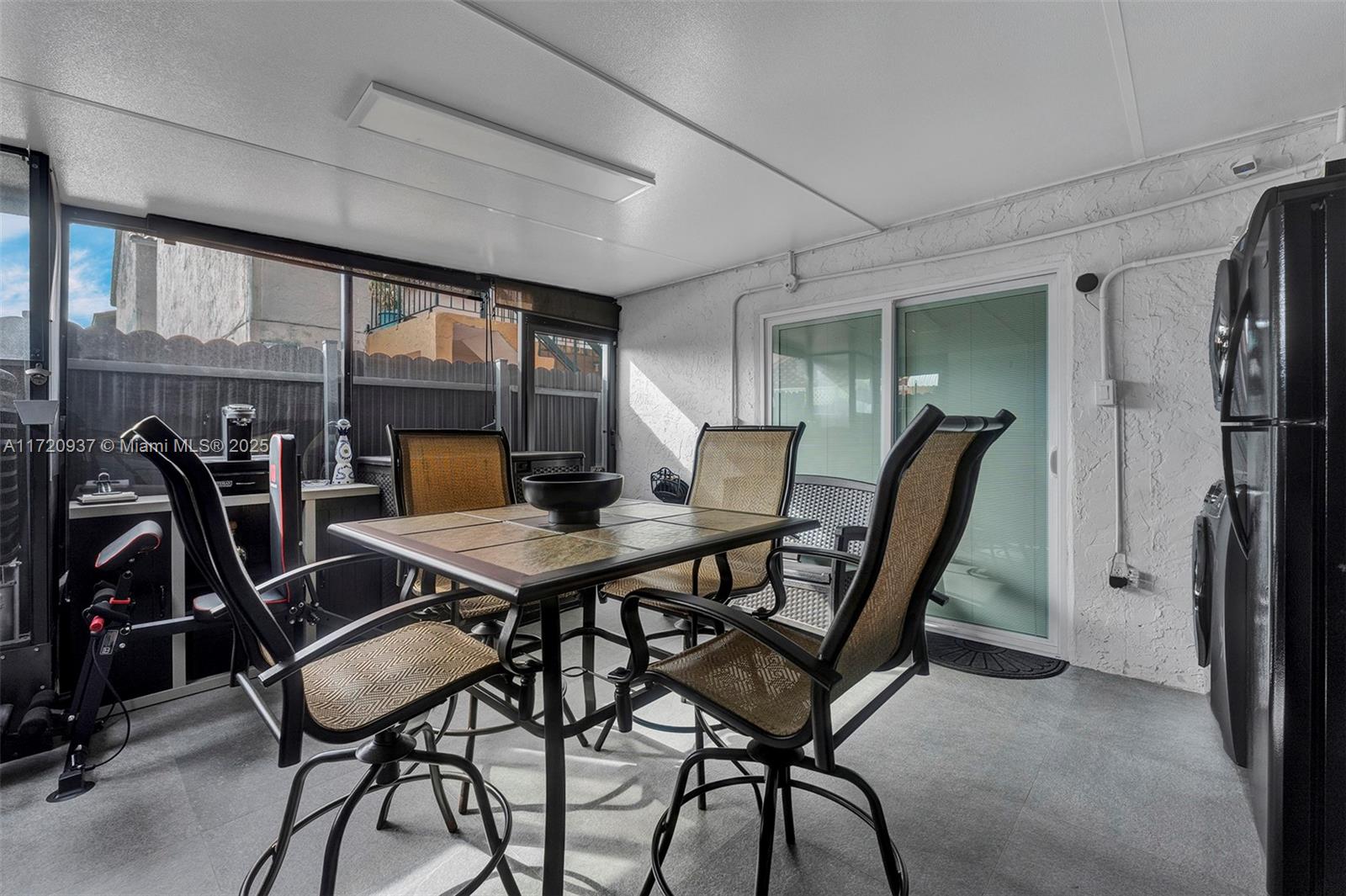 HIALEAH CLUB VILLAS CONDO - Residential