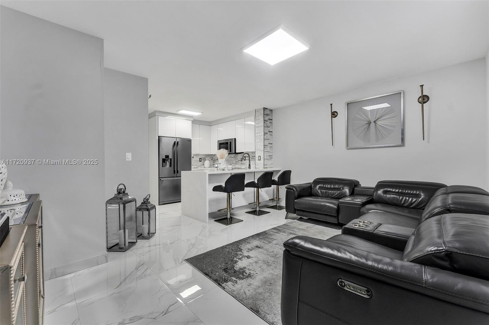 HIALEAH CLUB VILLAS CONDO - Residential
