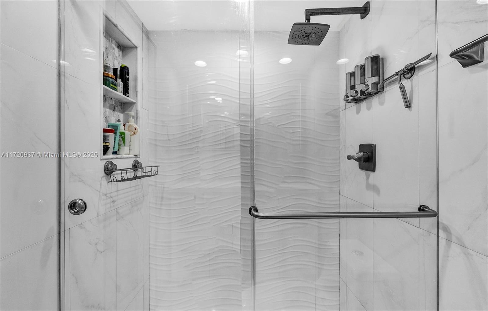 HIALEAH CLUB VILLAS CONDO - Residential