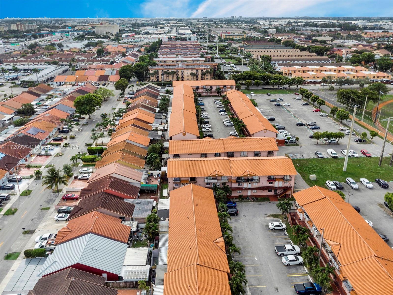 HIALEAH CLUB VILLAS CONDO - Residential