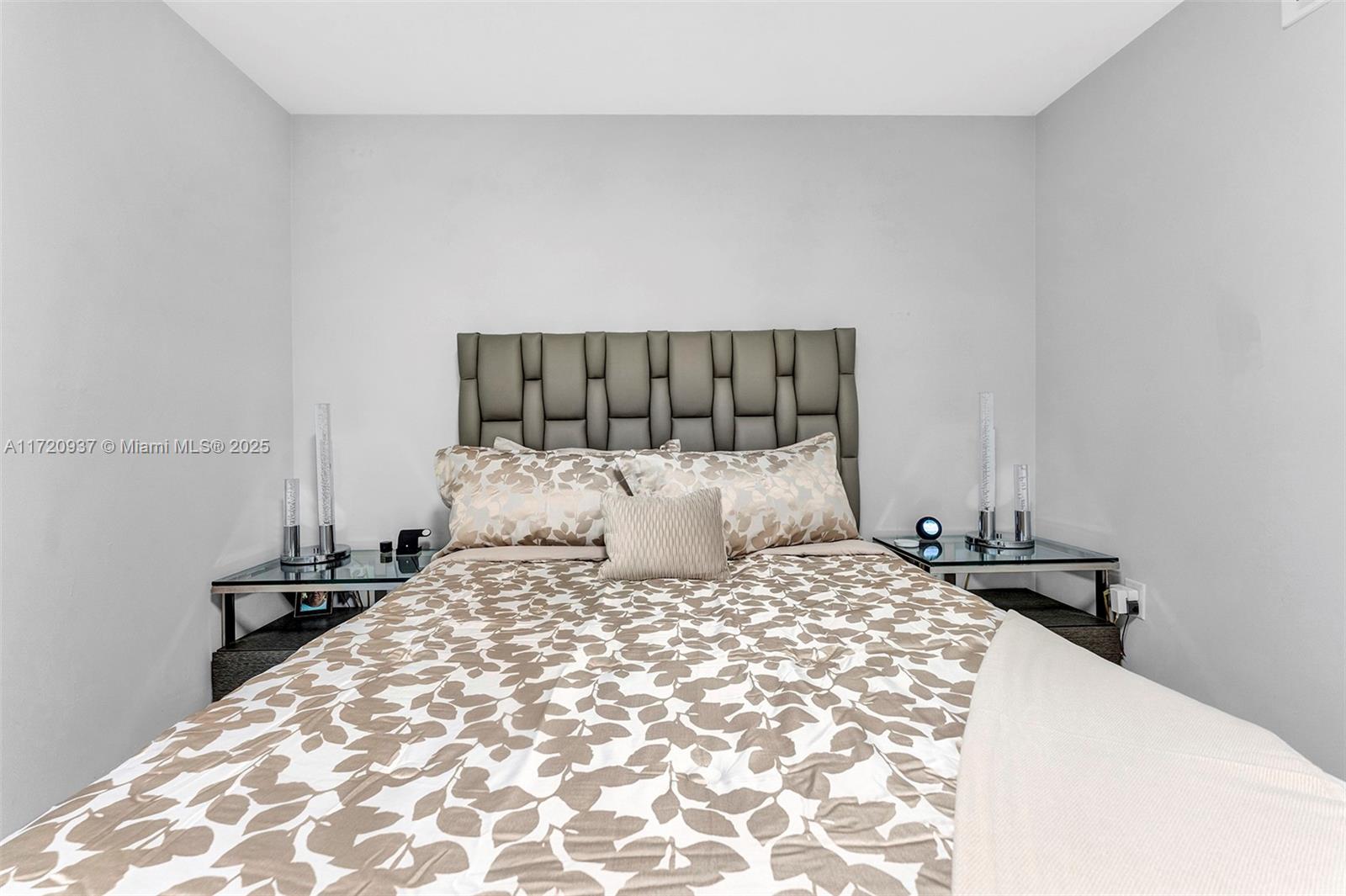 HIALEAH CLUB VILLAS CONDO - Residential