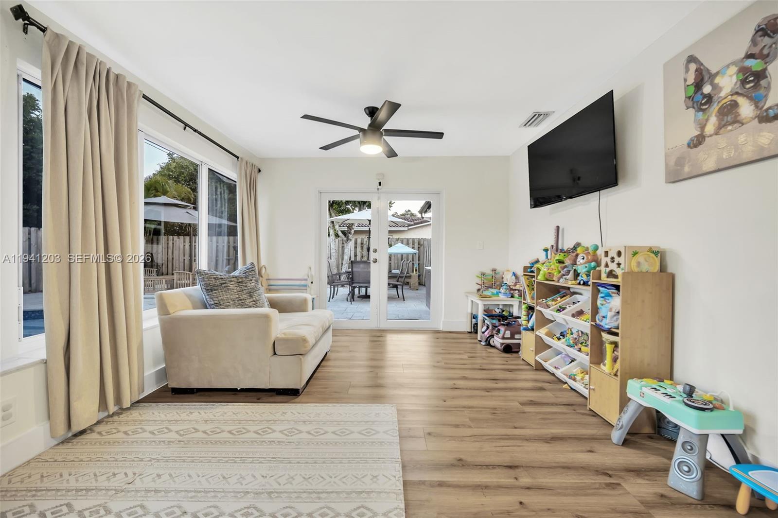 CORAL SPRINGS SUB NO 1 - Residential