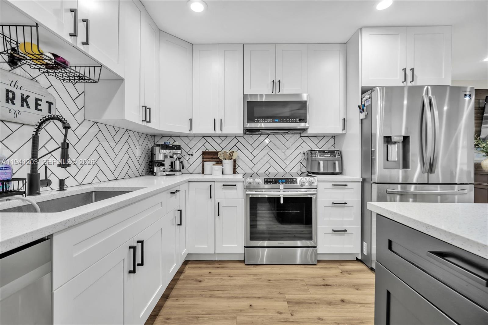 CORAL SPRINGS SUB NO 1 - Residential