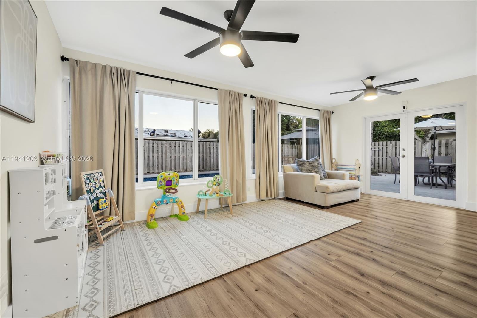 CORAL SPRINGS SUB NO 1 - Residential