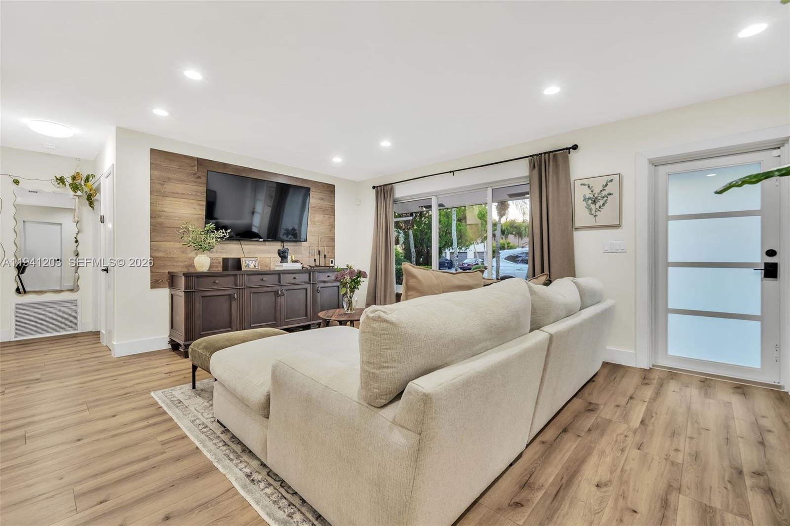 CORAL SPRINGS SUB NO 1 - Residential