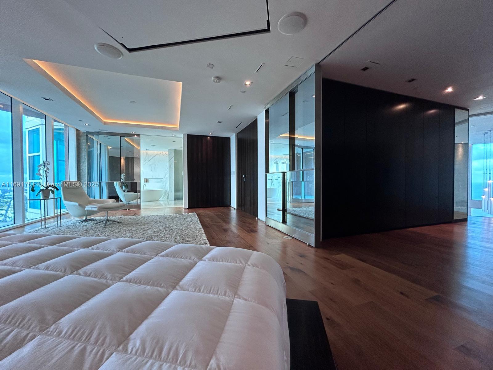 PORTOFINO TOWER CONDO - Residential