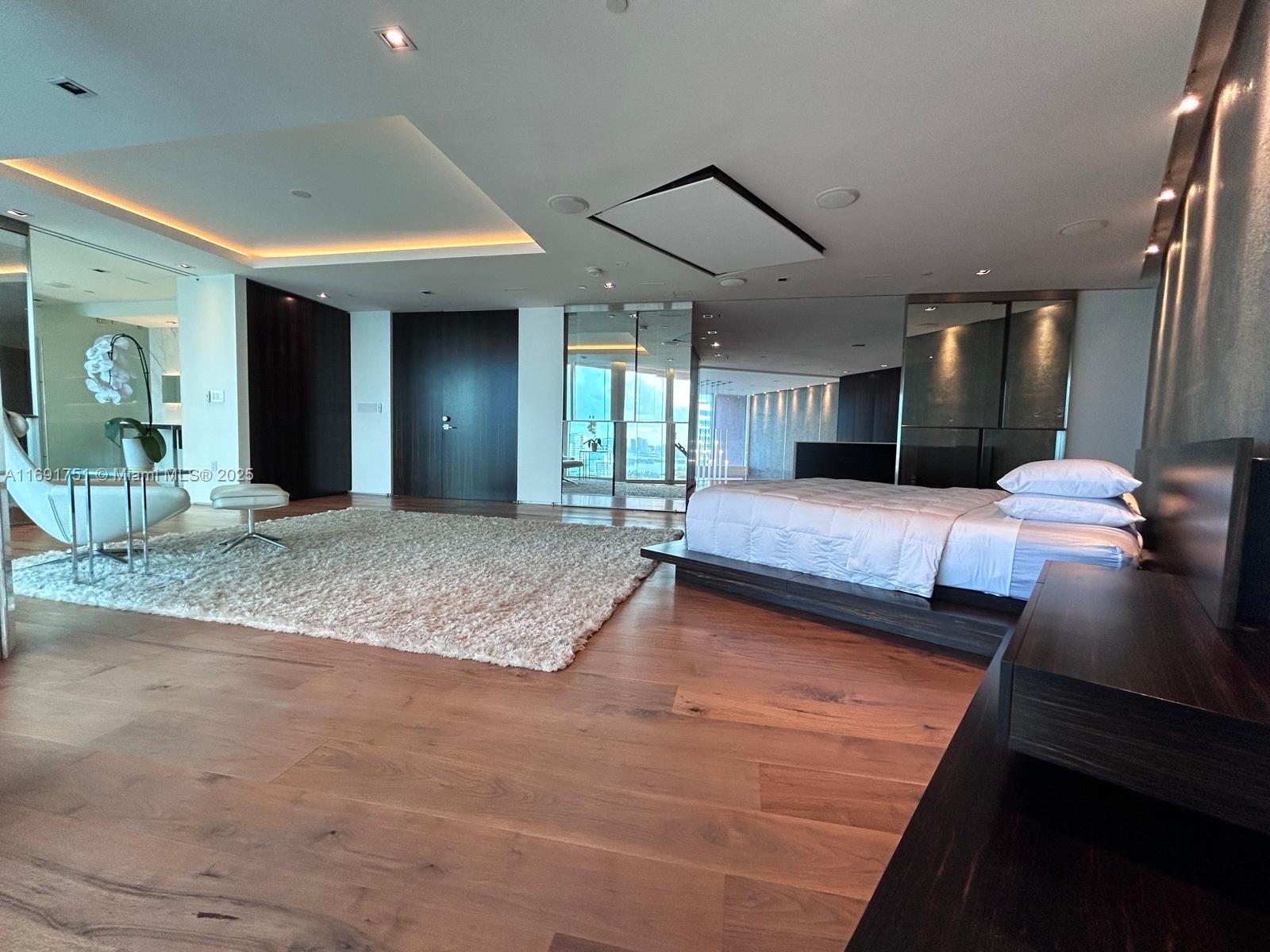 PORTOFINO TOWER CONDO - Residential