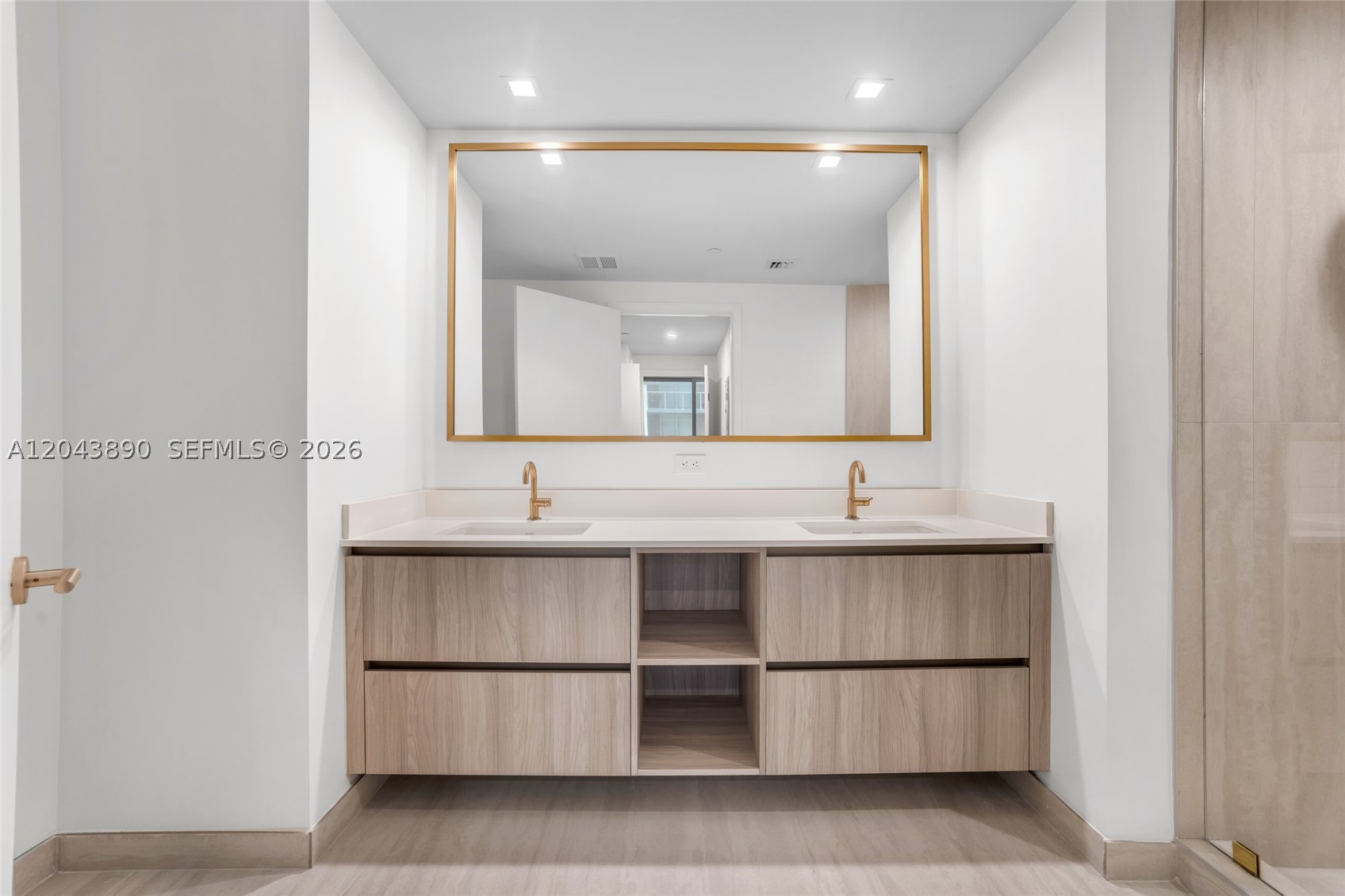 77 SE 5th Street 1708
