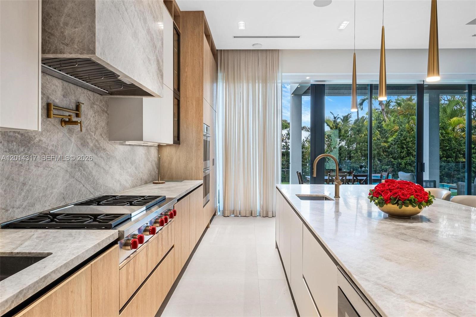 ALTOS DEL MAR NO 5 - Residential