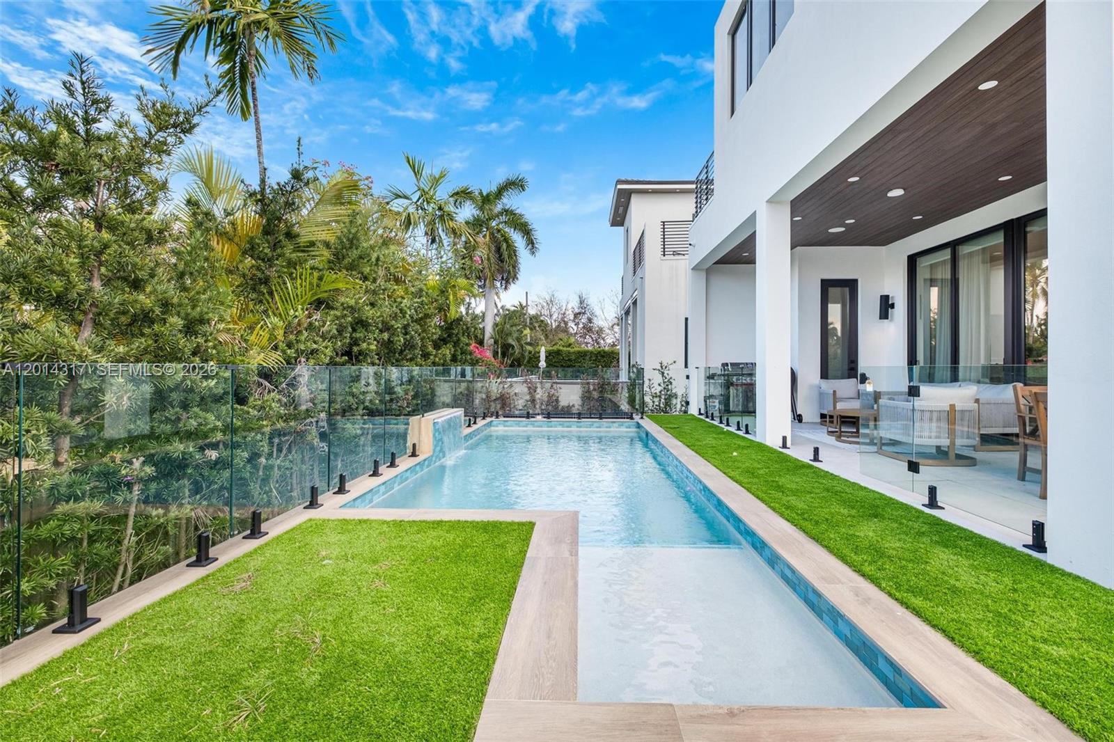 ALTOS DEL MAR NO 5 - Residential