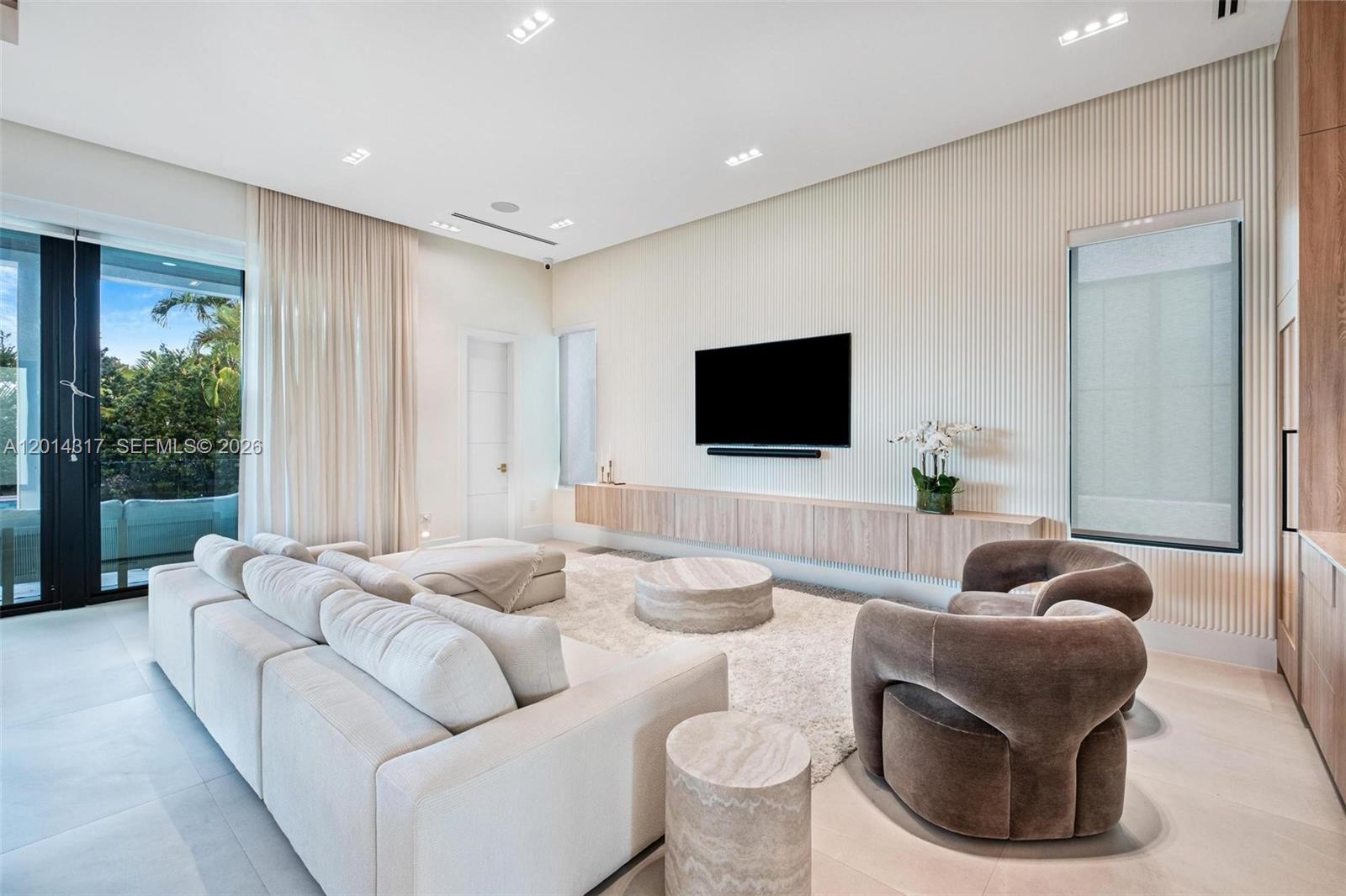 ALTOS DEL MAR NO 5 - Residential