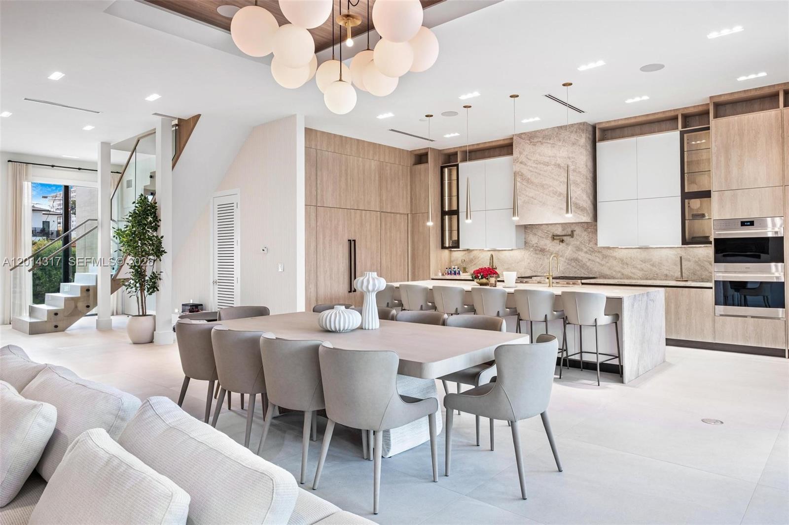 ALTOS DEL MAR NO 5 - Residential