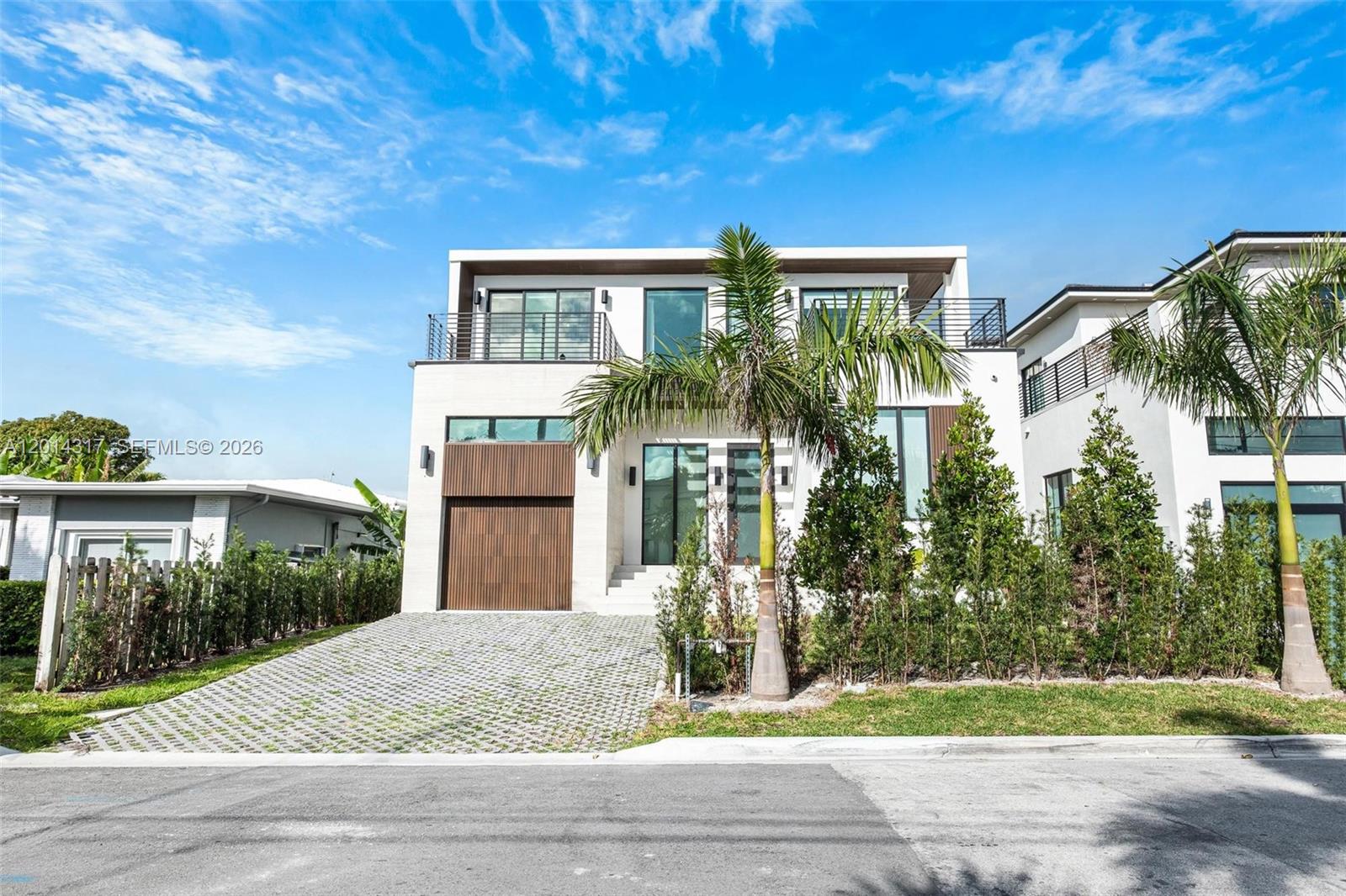 9280 Byron Ave