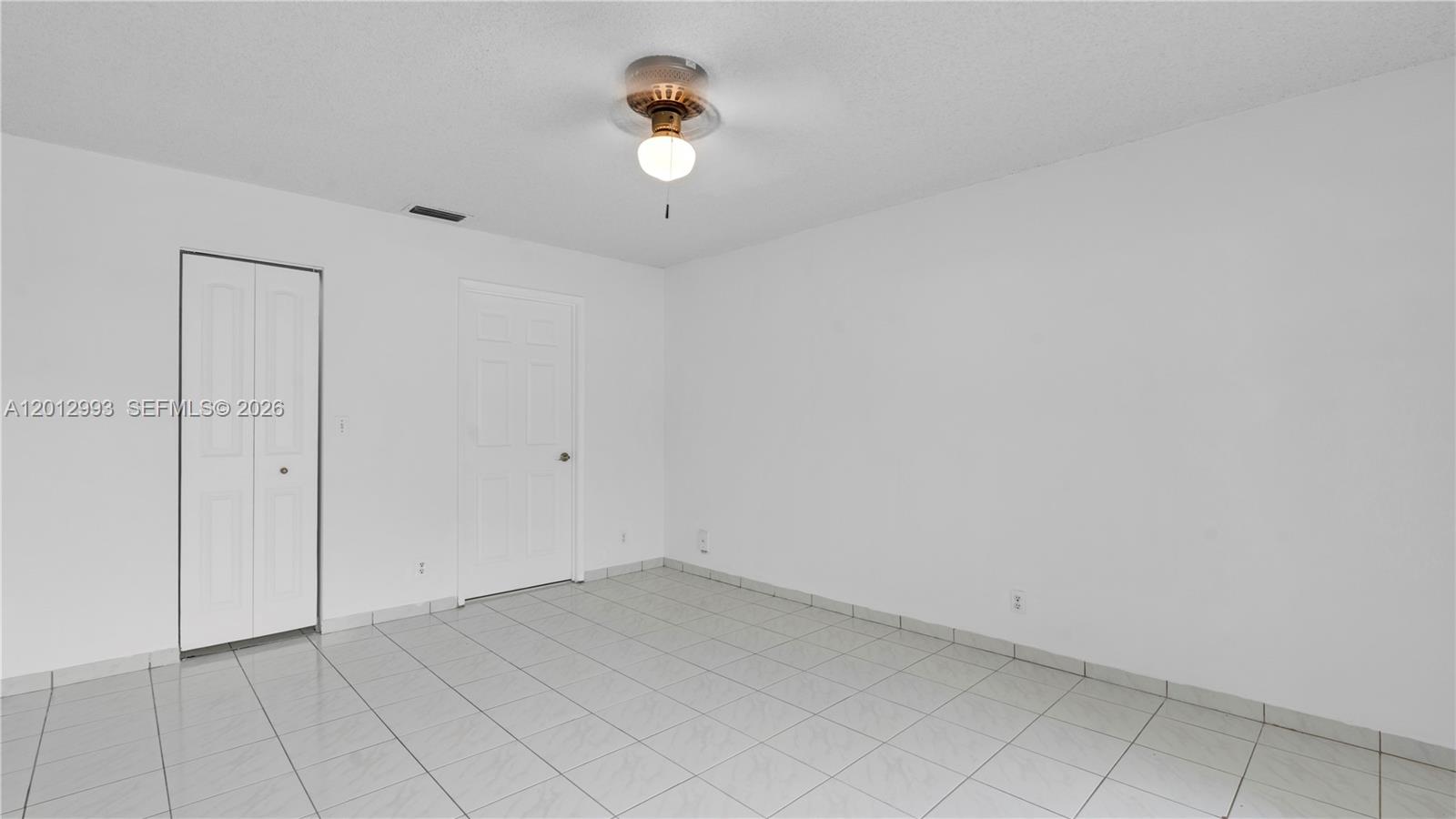 WOODGATE CONDOMINIUM 31 - Residential
