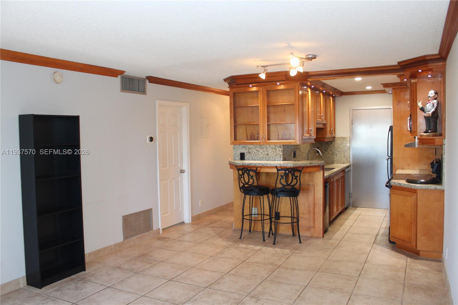 VICTORIA PARK TOWER CONDO - Residential