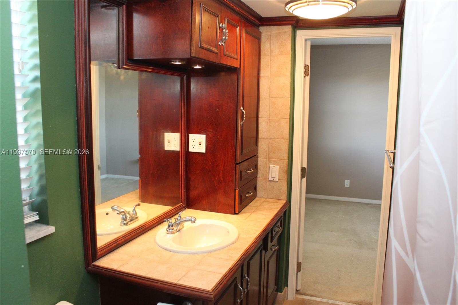 VICTORIA PARK TOWER CONDO - Residential