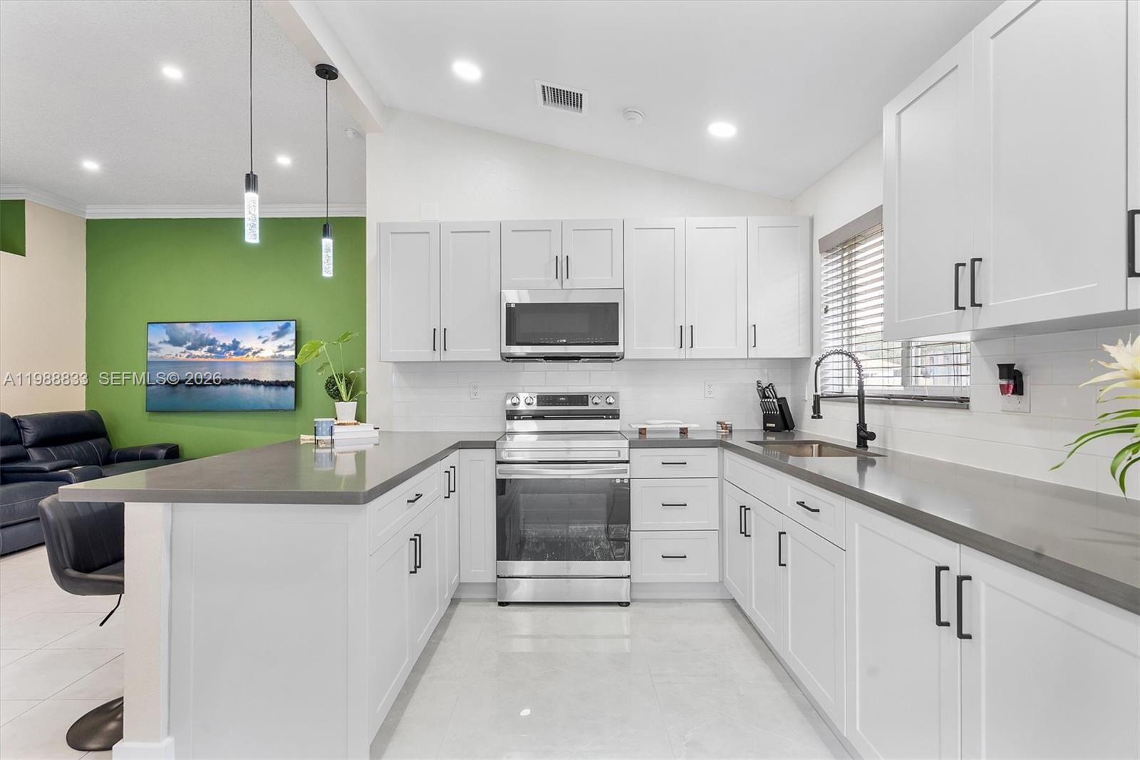 MONTERREY 2ND ADDN - Residential