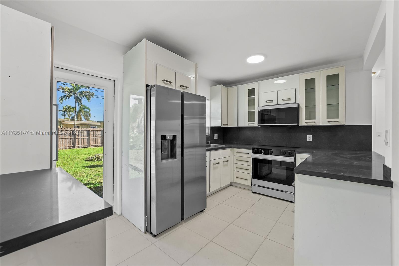 1201 NW 10th Pl