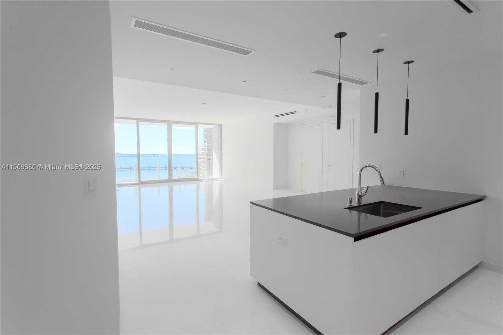 ASTON MARTIN - Residential Lease