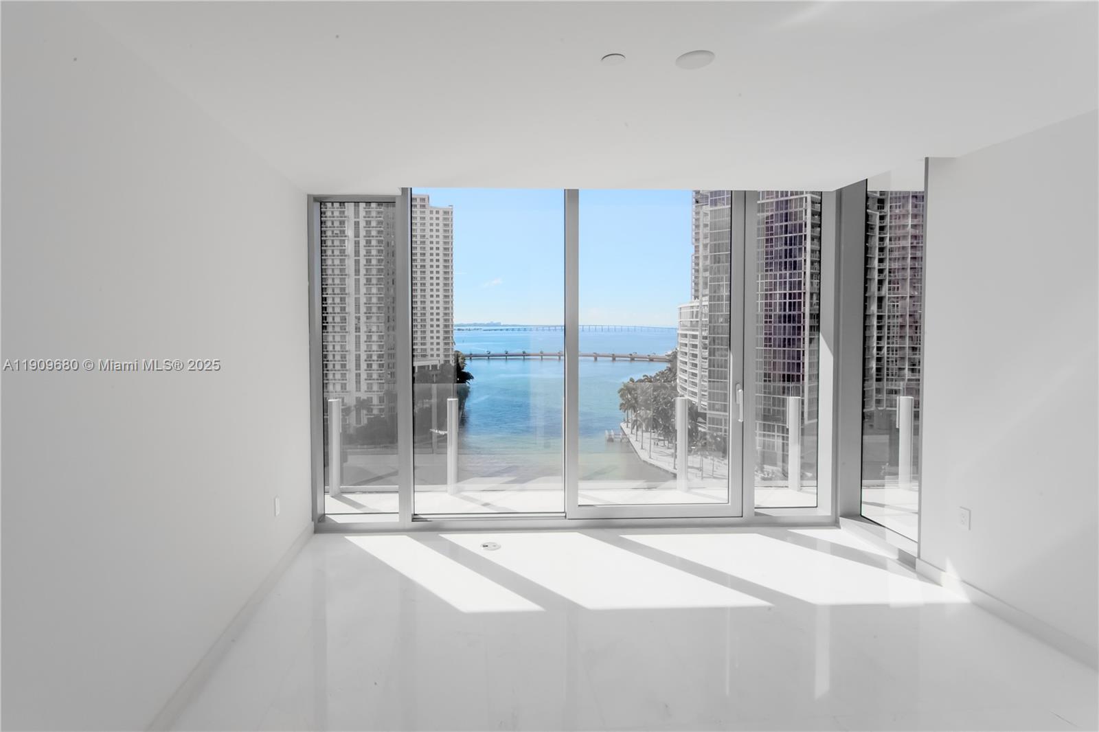 ASTON MARTIN - Residential Lease