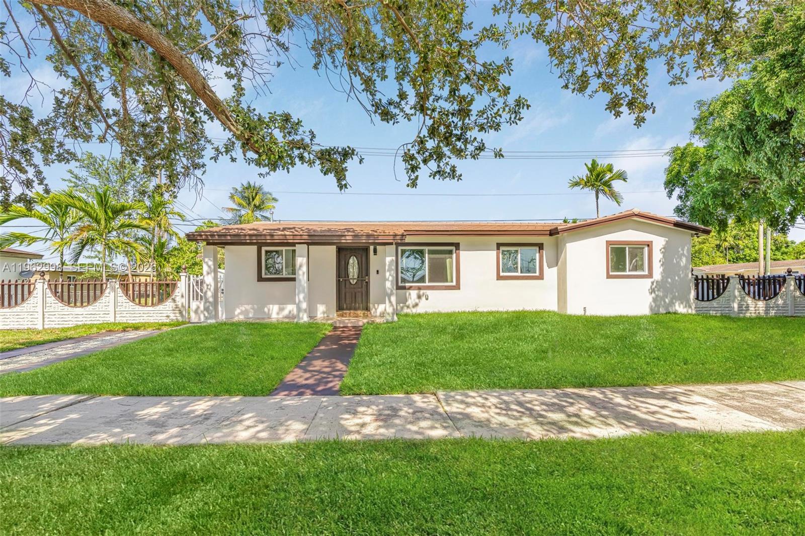 CORAL GABLES HEIGHTS - Residential