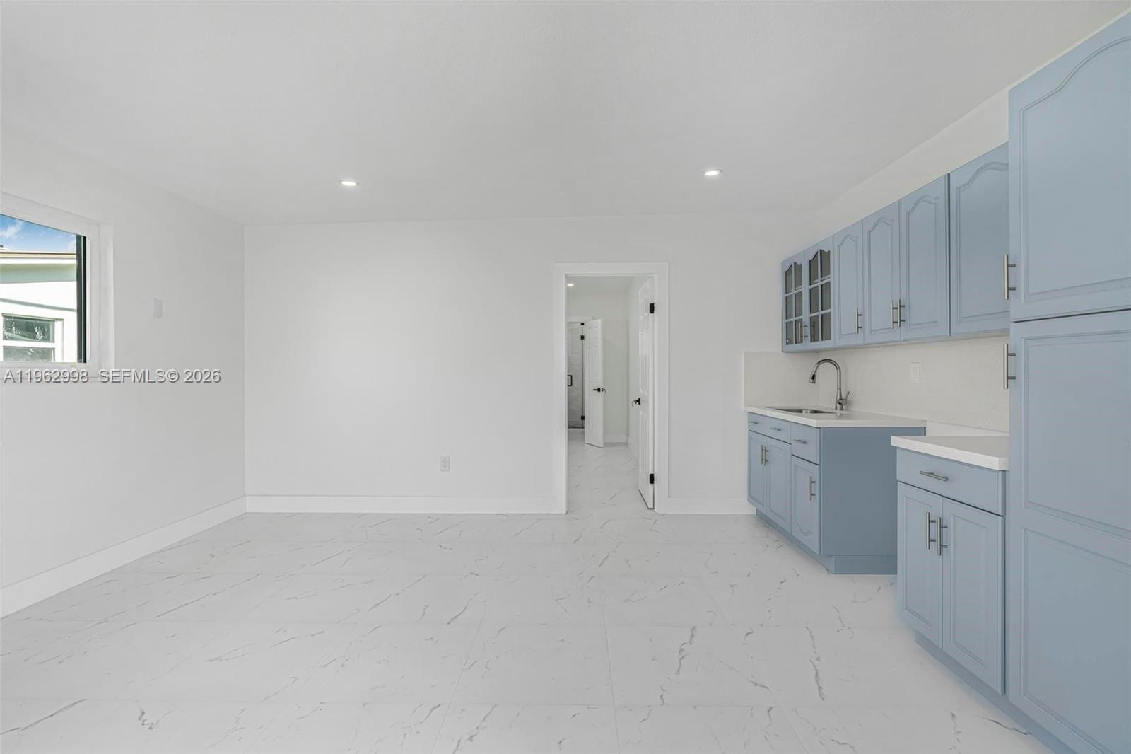 CORAL GABLES HEIGHTS - Residential