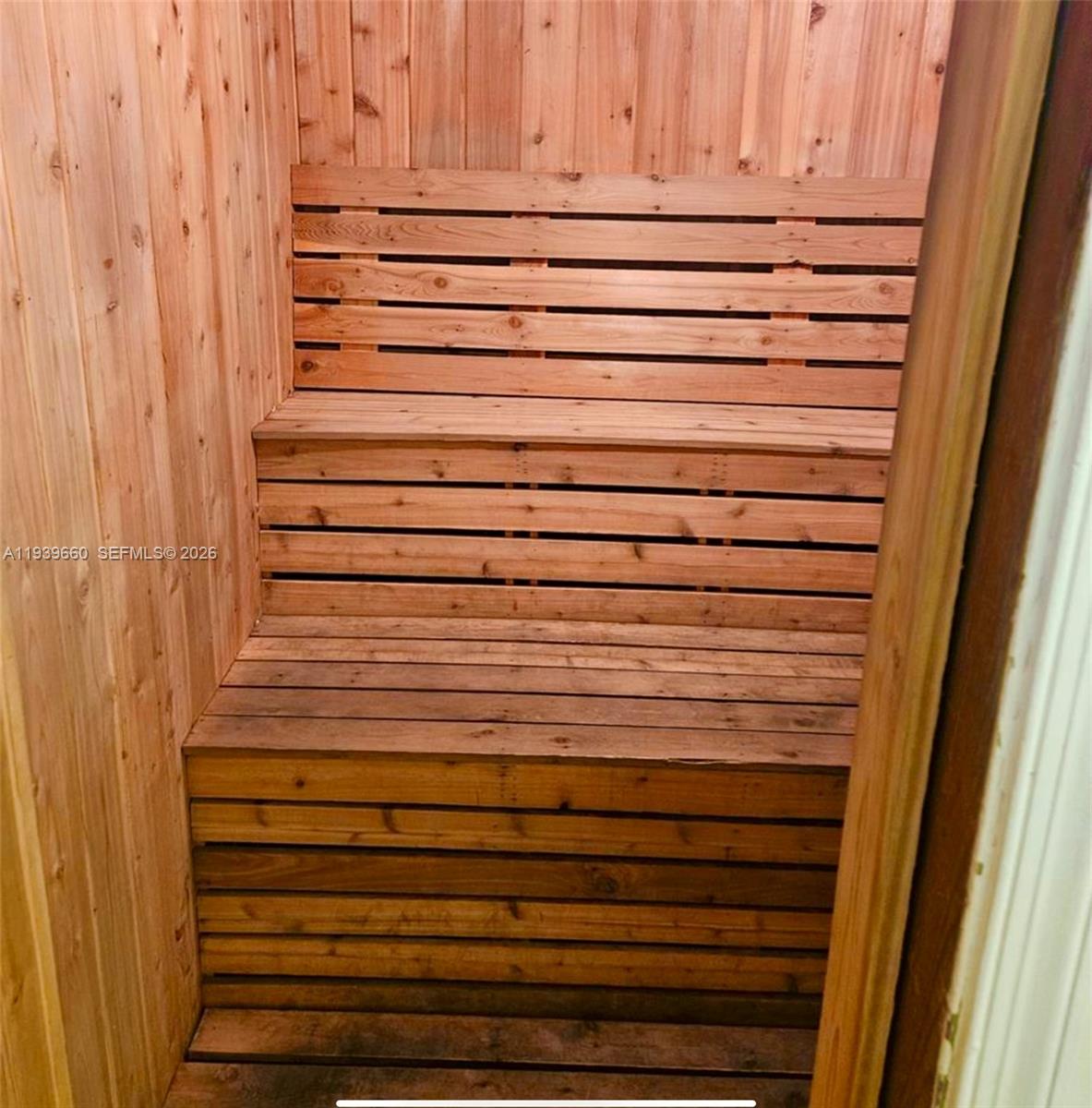 ASHBURY HOUSE - Residential