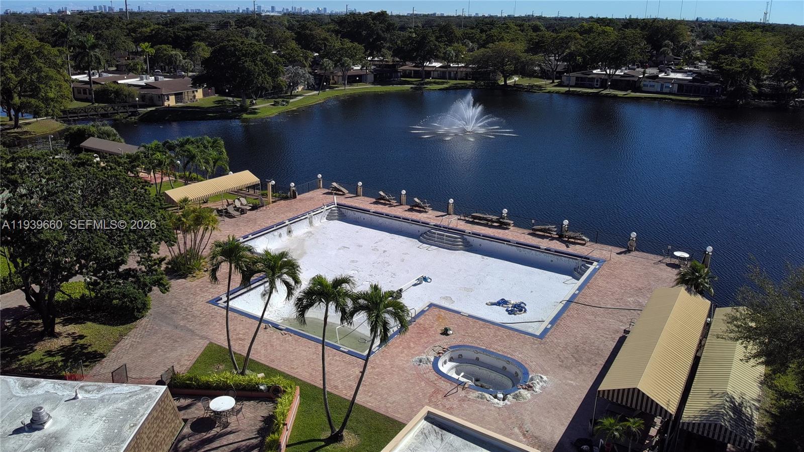 ASHBURY HOUSE - Residential